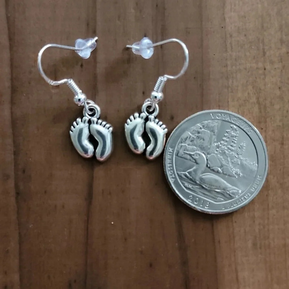 Feet Earrings - Picture 1 of 1